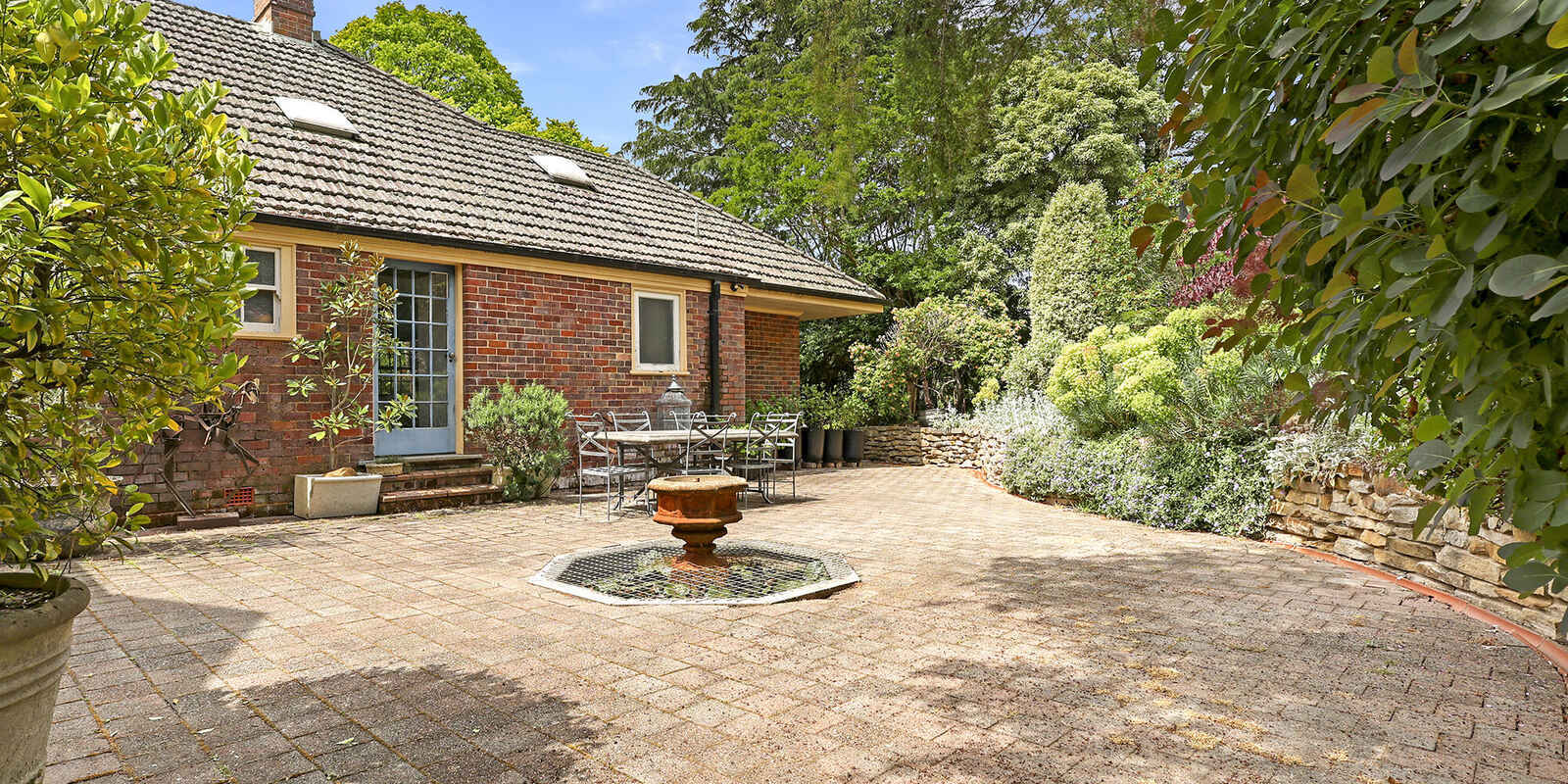 31-33 Robertson Road Moss Vale