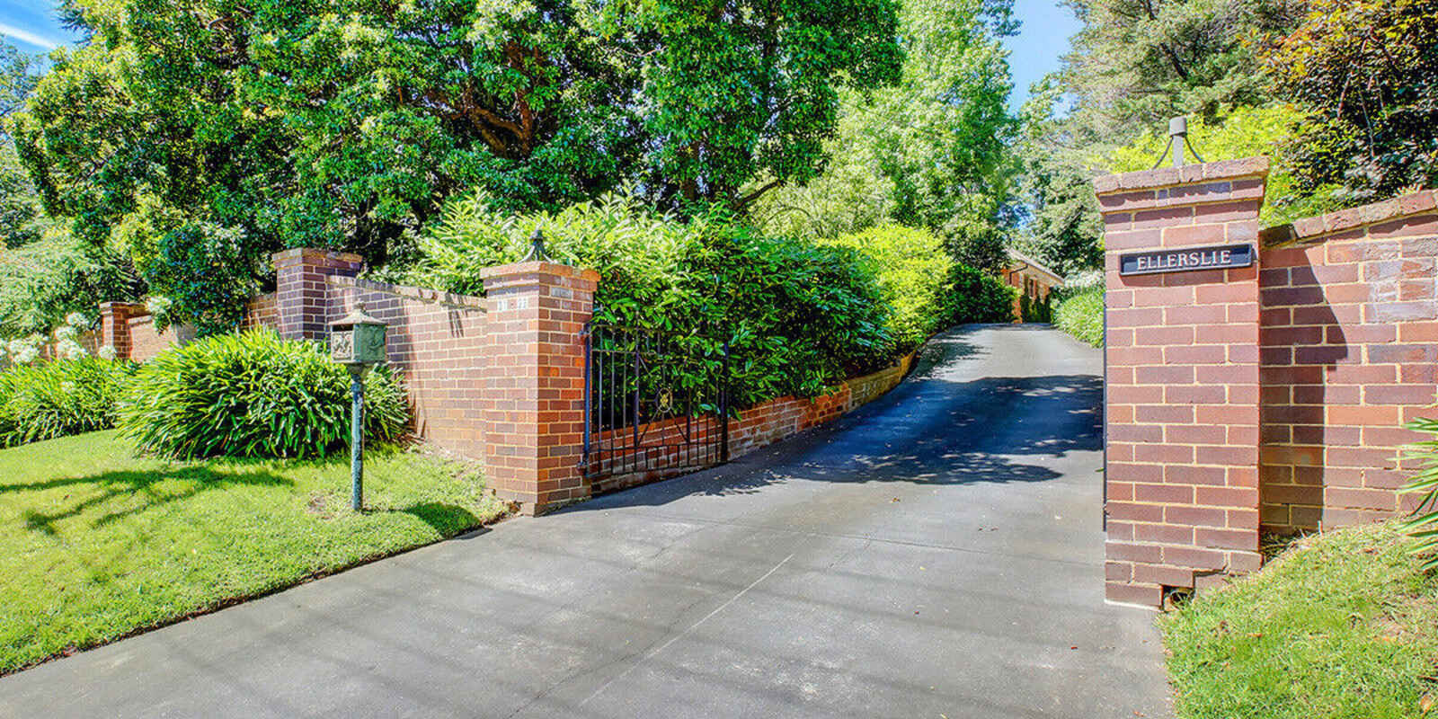 31-33 Robertson Road Moss Vale