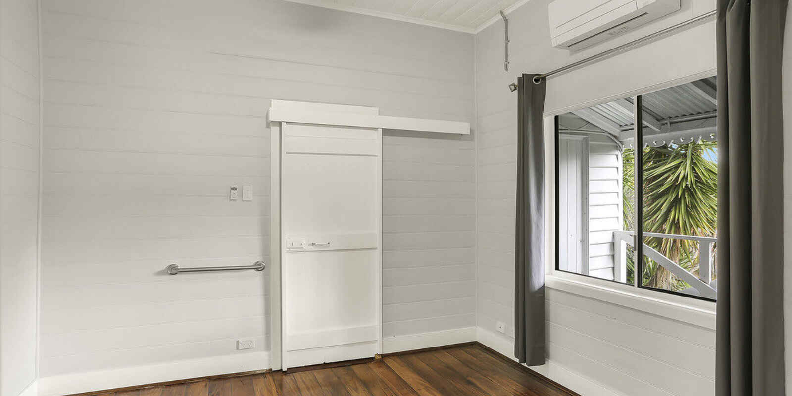 3 Main Street Robertson