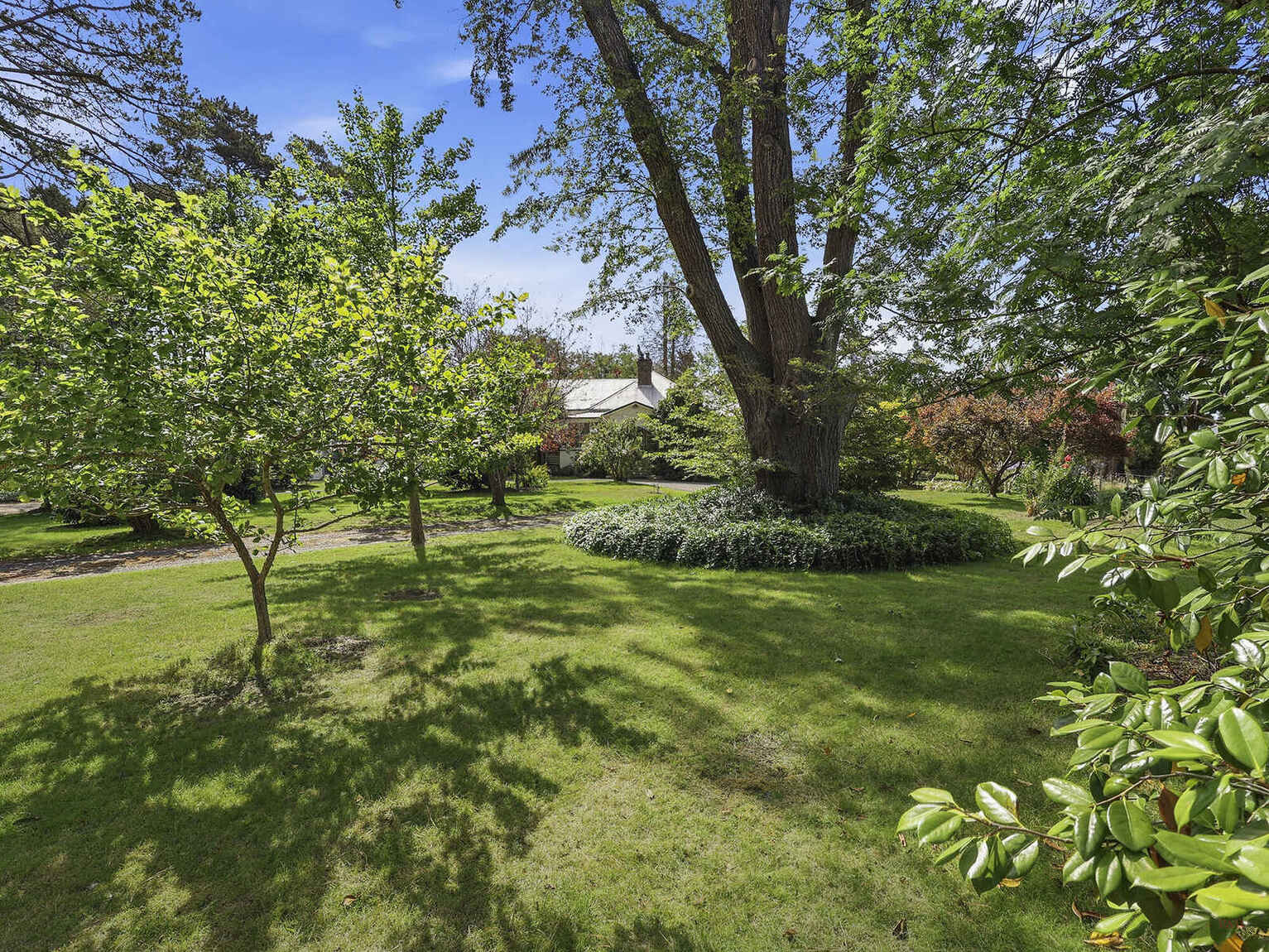 'Inverary' 7310 Illawarra Highway Sutton Forest 'Inverary' 7310 Illawarra Highway Sutton Forest