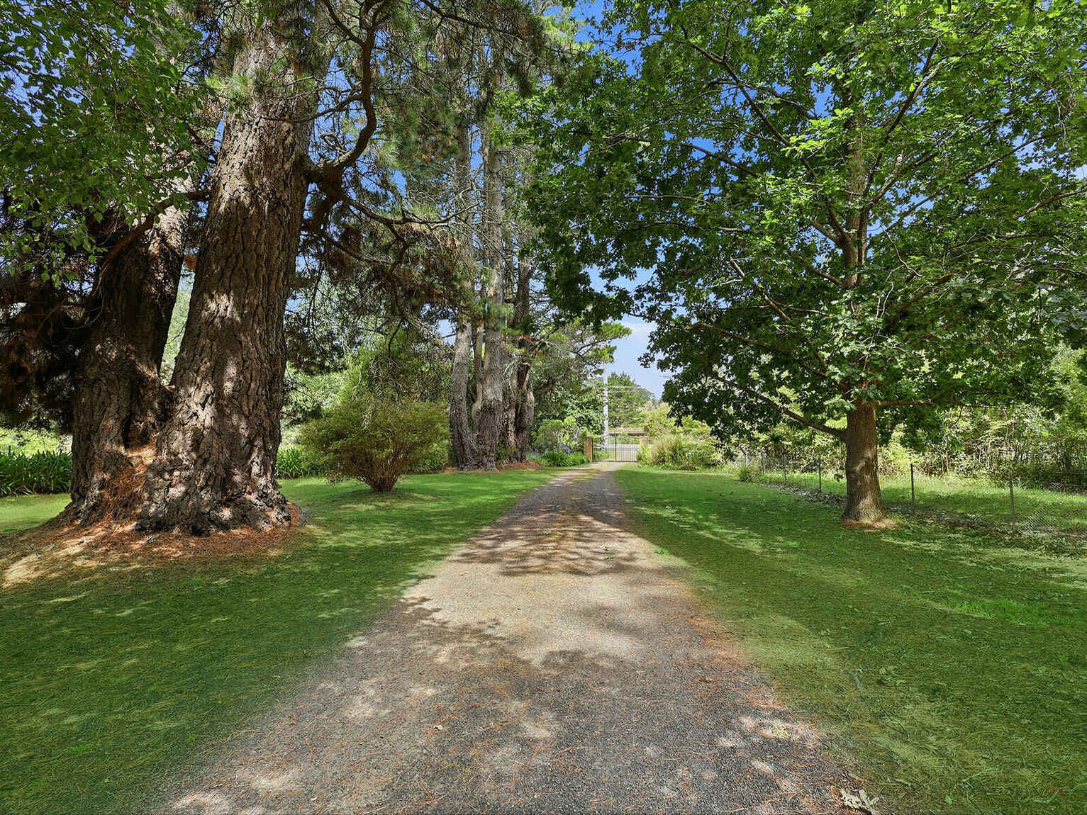 'Inverary' 7310 Illawarra Highway Sutton Forest 'Inverary' 7310 Illawarra Highway Sutton Forest