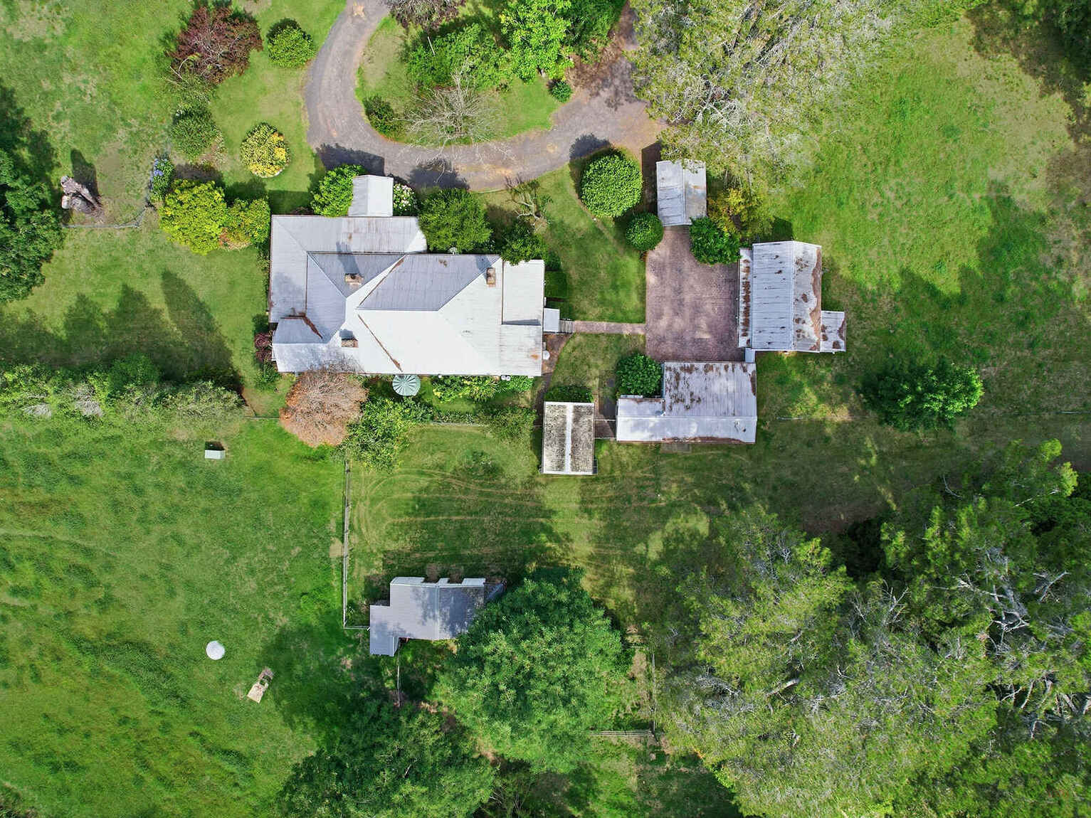 'Inverary' 7310 Illawarra Highway Sutton Forest 'Inverary' 7310 Illawarra Highway Sutton Forest