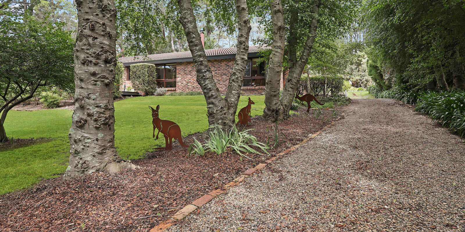 9 Farnborough Drive Moss Vale 9 Farnborough Drive Moss Vale