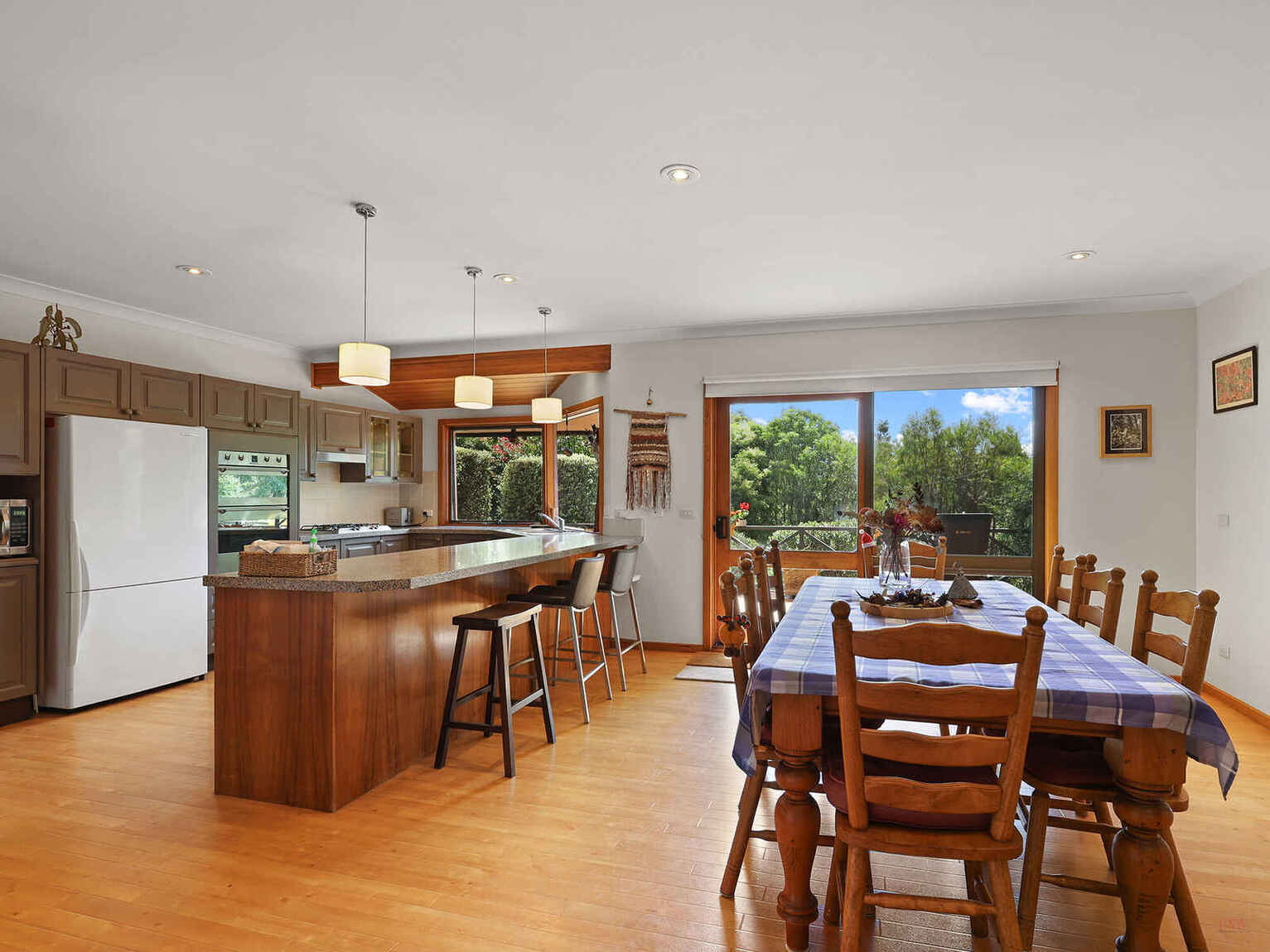 9 Farnborough Drive Moss Vale 9 Farnborough Drive Moss Vale