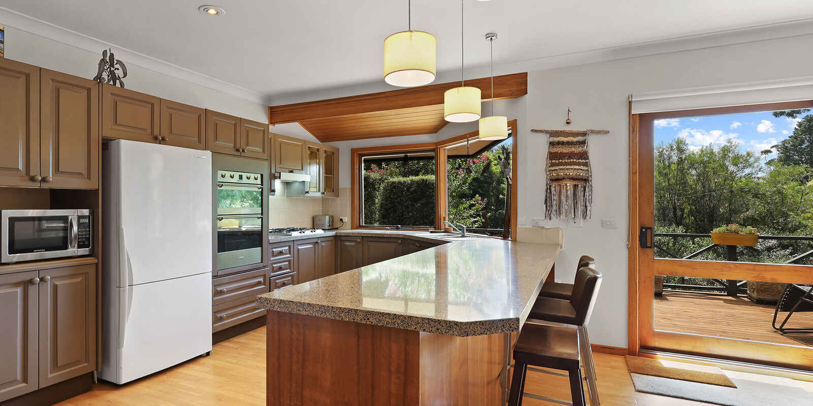 9 Farnborough Drive Moss Vale 9 Farnborough Drive Moss Vale