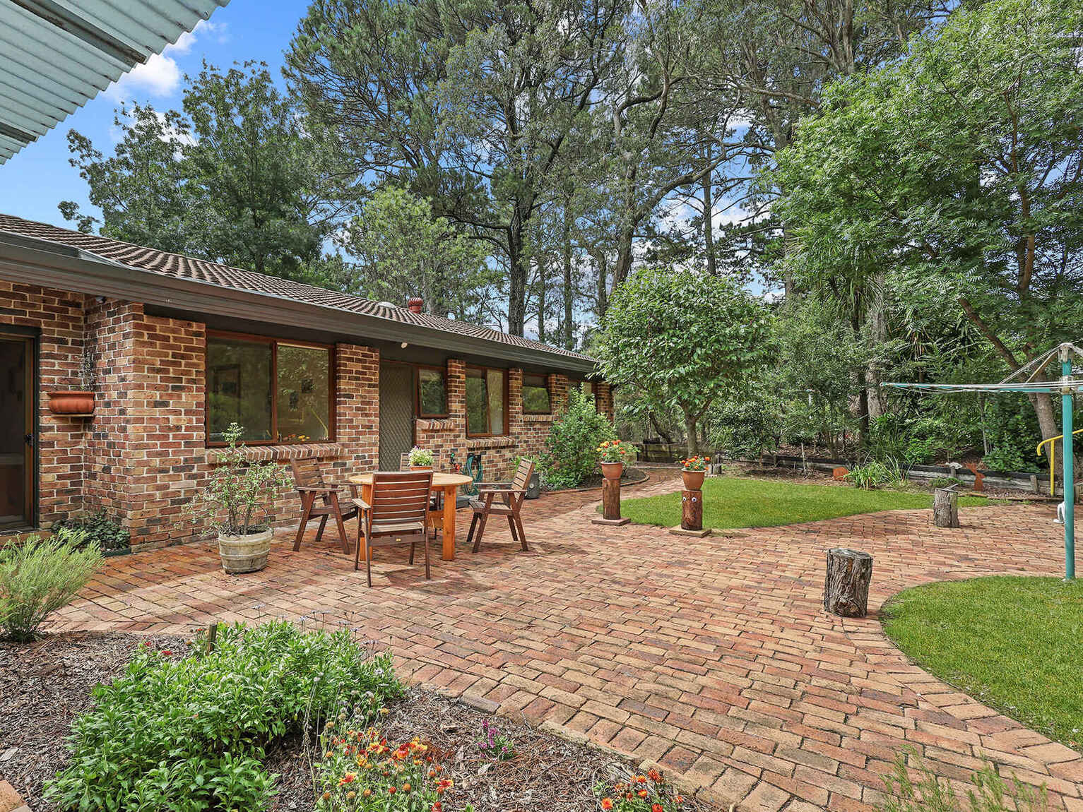 9 Farnborough Drive Moss Vale 9 Farnborough Drive Moss Vale