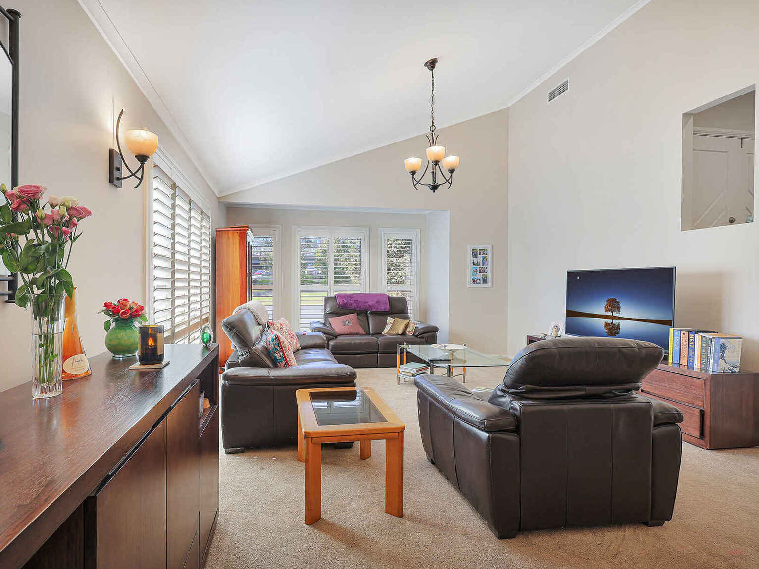 111 Werombi Road Grasmere 111 Werombi Road Grasmere
