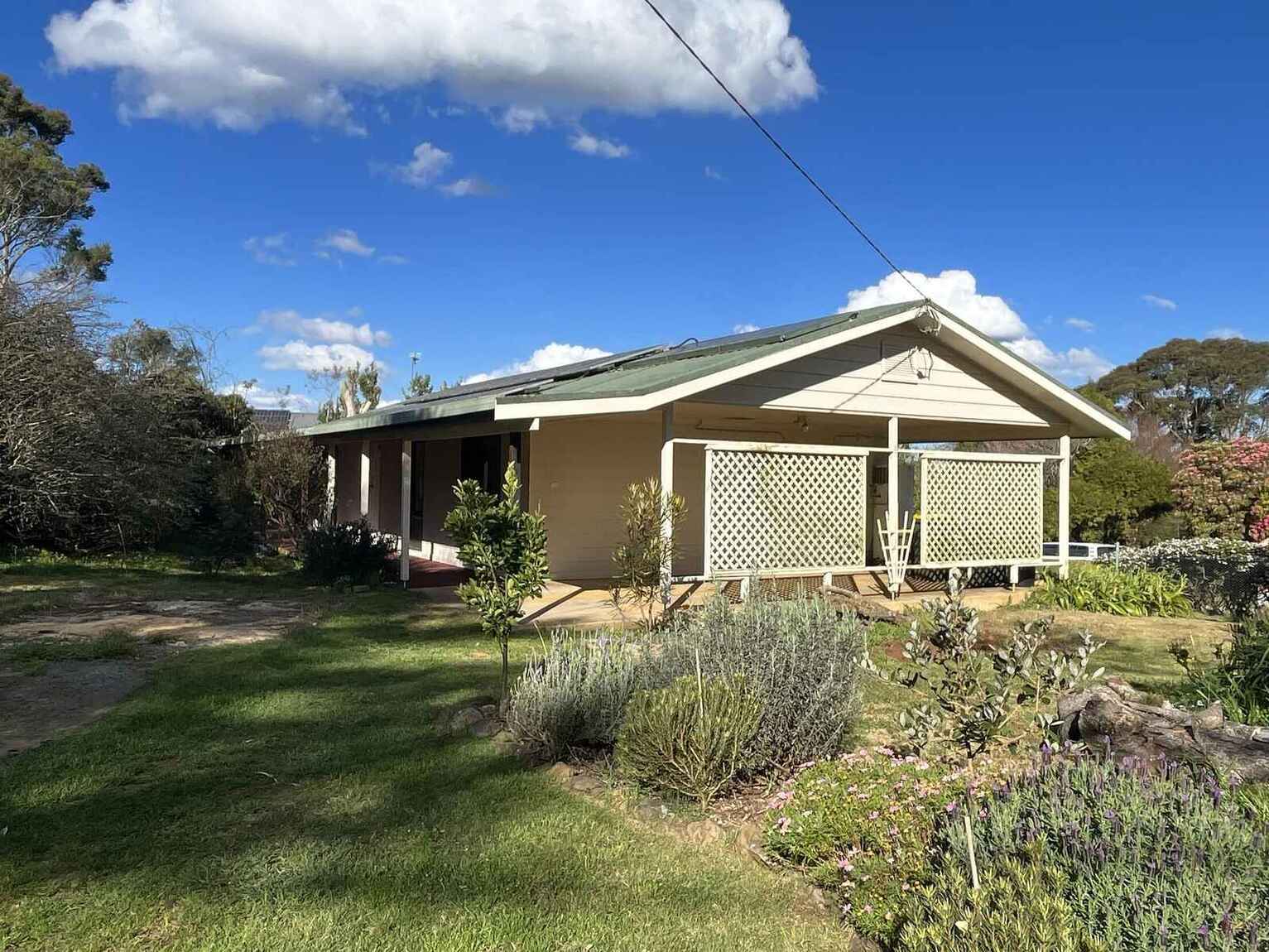 31 Caalong Street Robertson