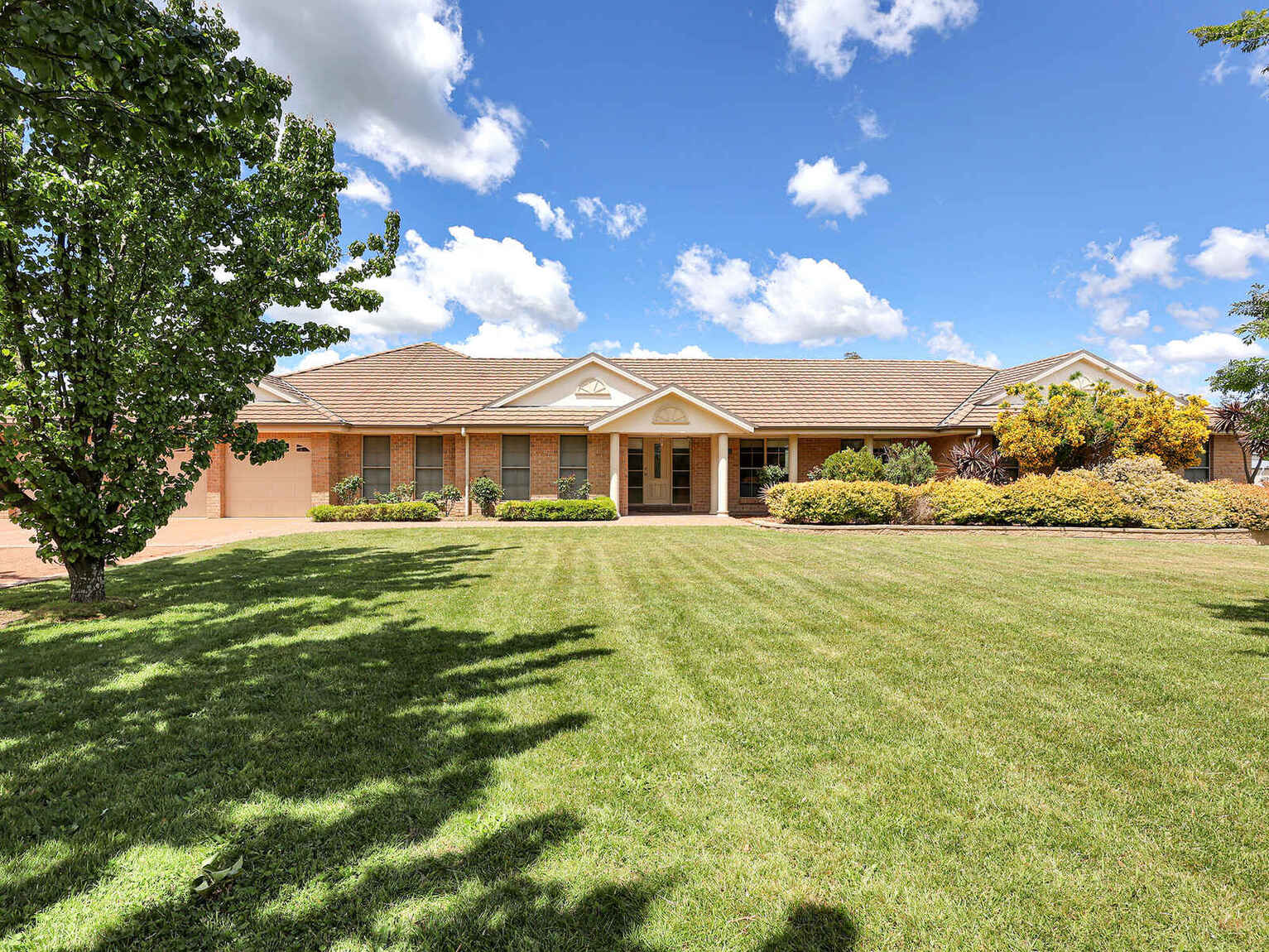 27 Woodside Drive Moss Vale
