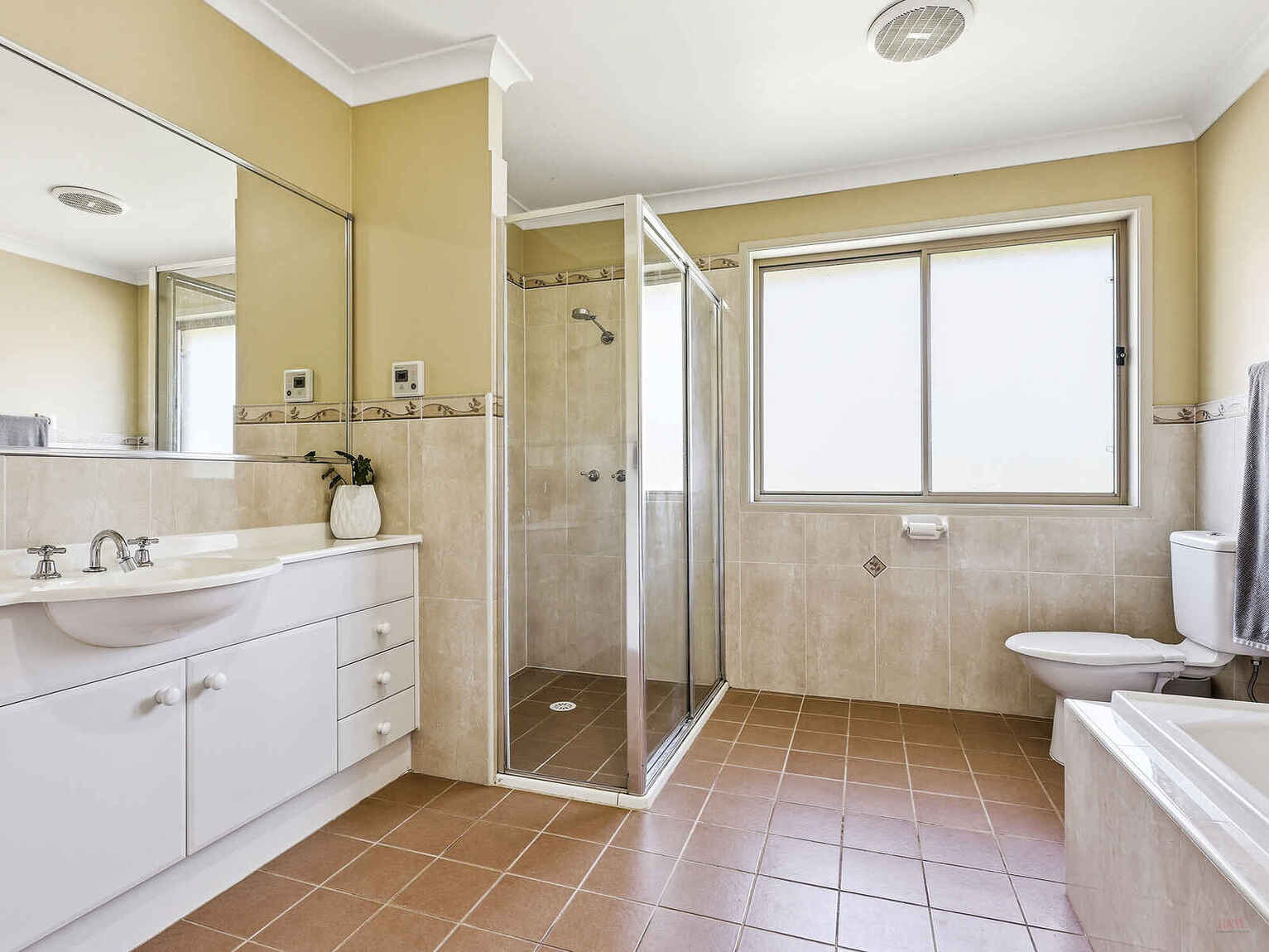 27 Woodside Drive Moss Vale